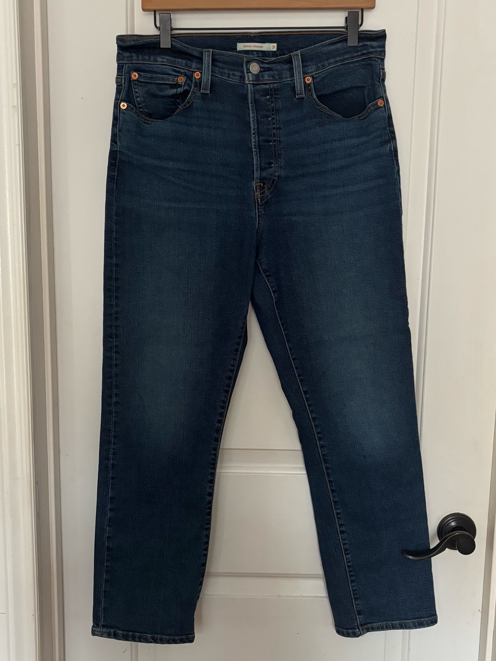 Levi’s Wedgie Straight leg jeans 31 medium wash button fly